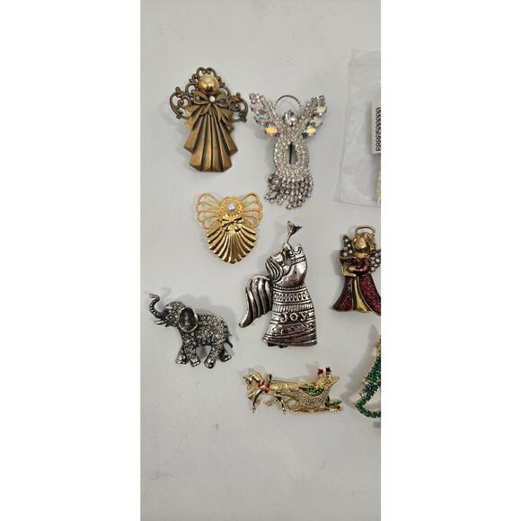 13 Decorative Brooch Pins Christmas Angels Elephant Enamel Rhinestones - Picture 4 of 5